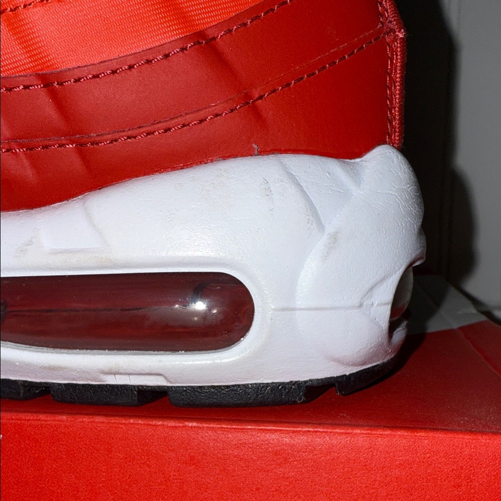 Nike Air Max 95 - Men’s 7.5 / Women 9 (No Box) - Picture 14 of 16